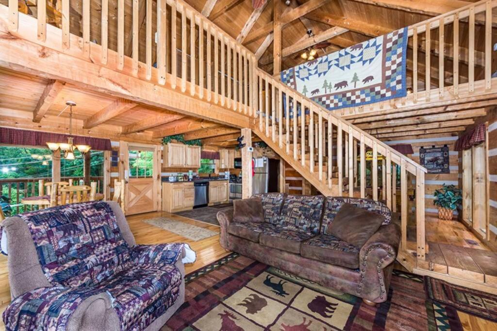 View! Private! Hot Tub,Pool Table,Fireplace,Relax! Sevierville Dış mekan fotoğraf