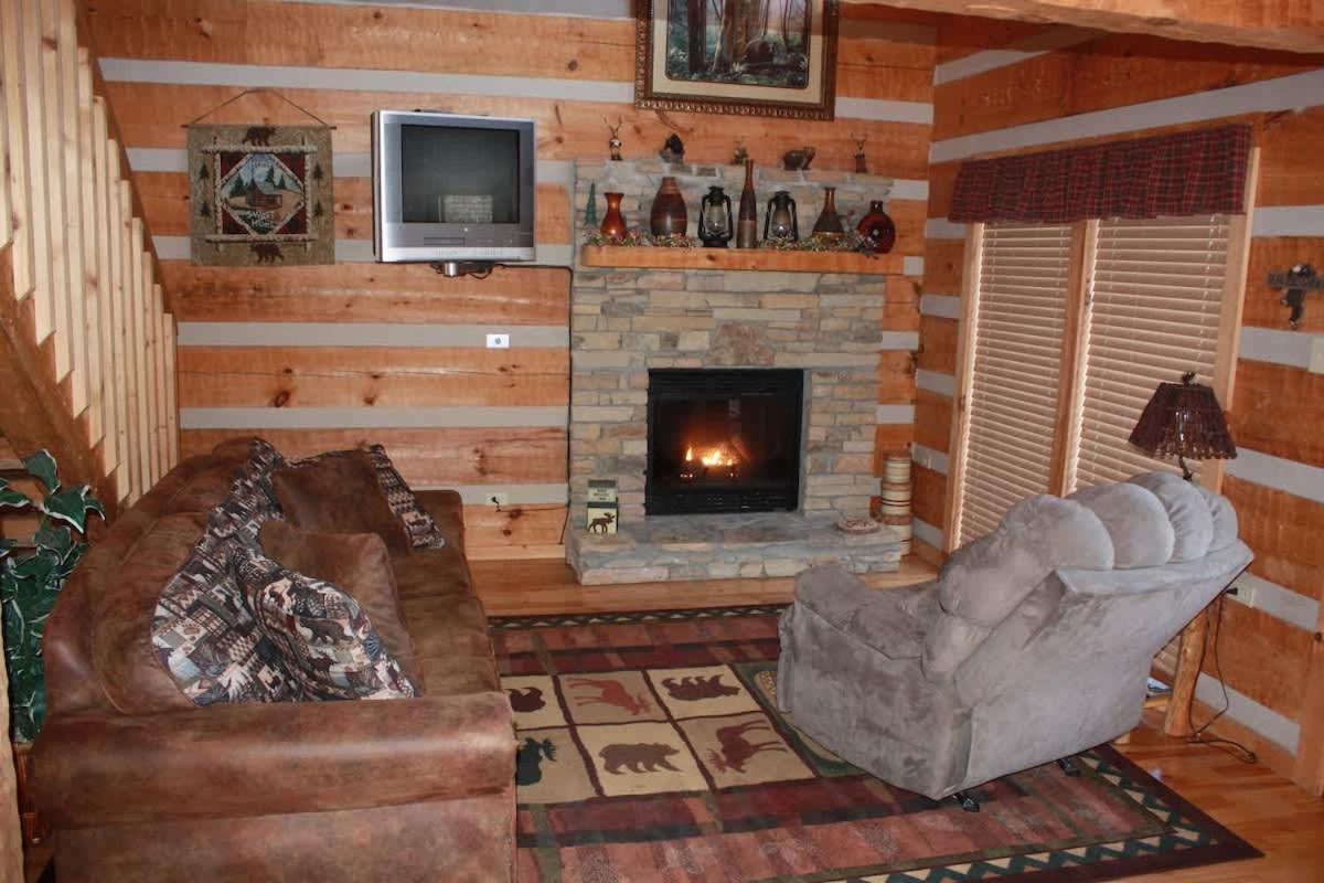 View! Private! Hot Tub,Pool Table,Fireplace,Relax! Sevierville Dış mekan fotoğraf